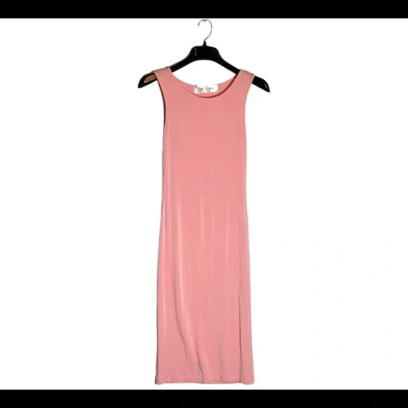 Casual Pink Midi Dress - Slim Fit - Picture 3 of 5